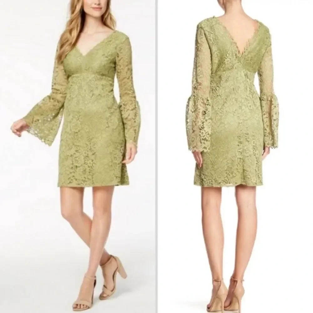 Betsey Johnson Green Lace Bell Sleeve Dress size 4
